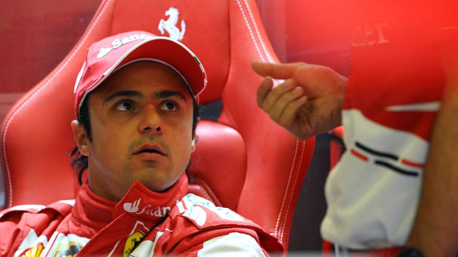 Piloto Felipe Massa, da Ferrari durante treino de qualificação no Circuito da Catalunha, em Montmeló, Espanha