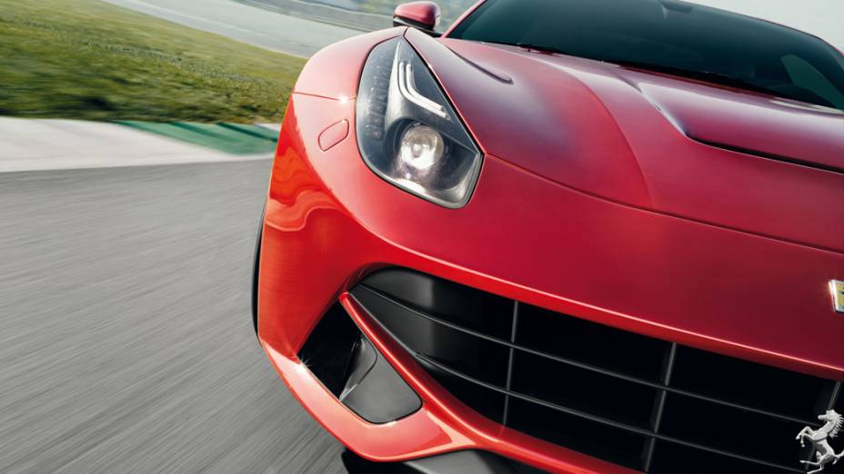 F12berlinetta: motor 6.3 litros, V12 e velocidade máxima de 340 km/hora