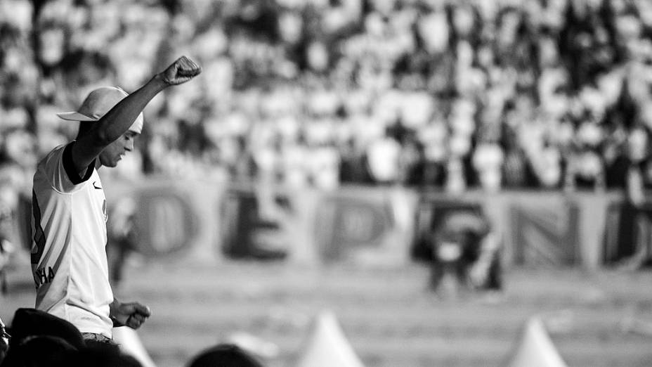 Torcida do Corinthians durante a decisão da Recopa Sul-americana, no Pacaembu