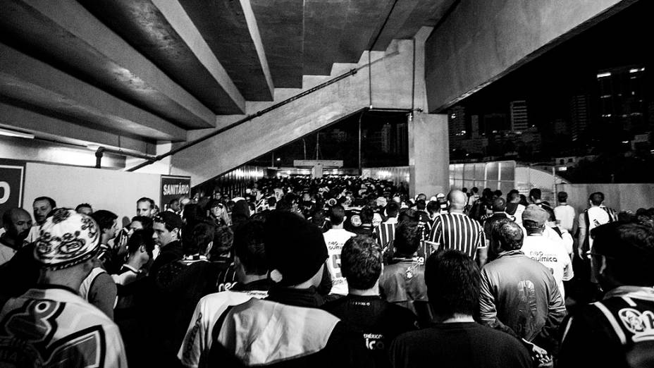 Torcida do Corinthians durante a decisão da Recopa Sul-americana, no Pacaembu