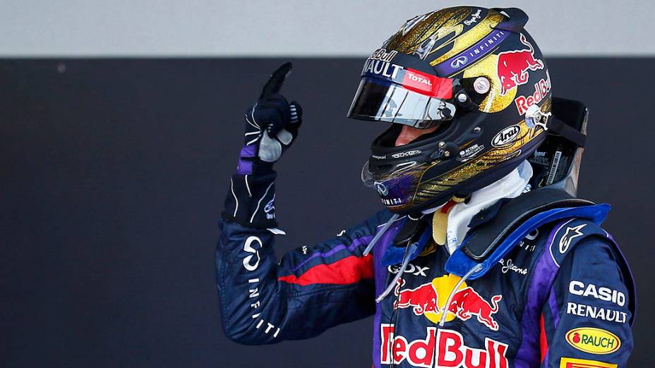 Sebastian Vettel da Red Bull conquistou a vitória em casa, pela primeira vez, no GP da Alemanha, em Nürburgring