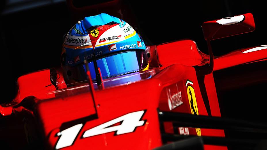 Fernando Alonso, da Ferrari, durante testes para a temporada 2014 da Fómula 1 no Barein