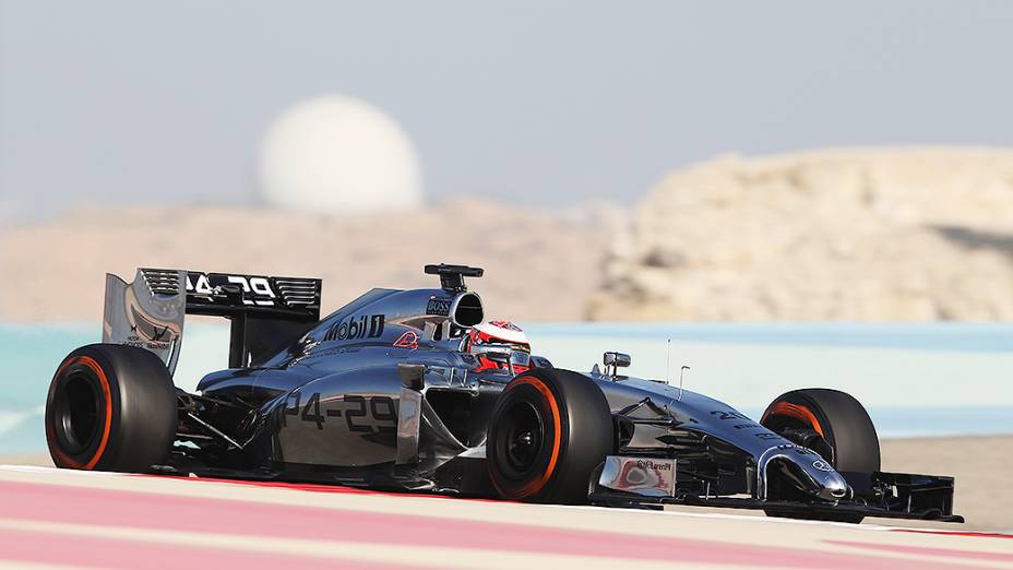 Kevin Magnussen, da McLaren, durante testes para a temporada 2014 da Fómula 1 no Barein