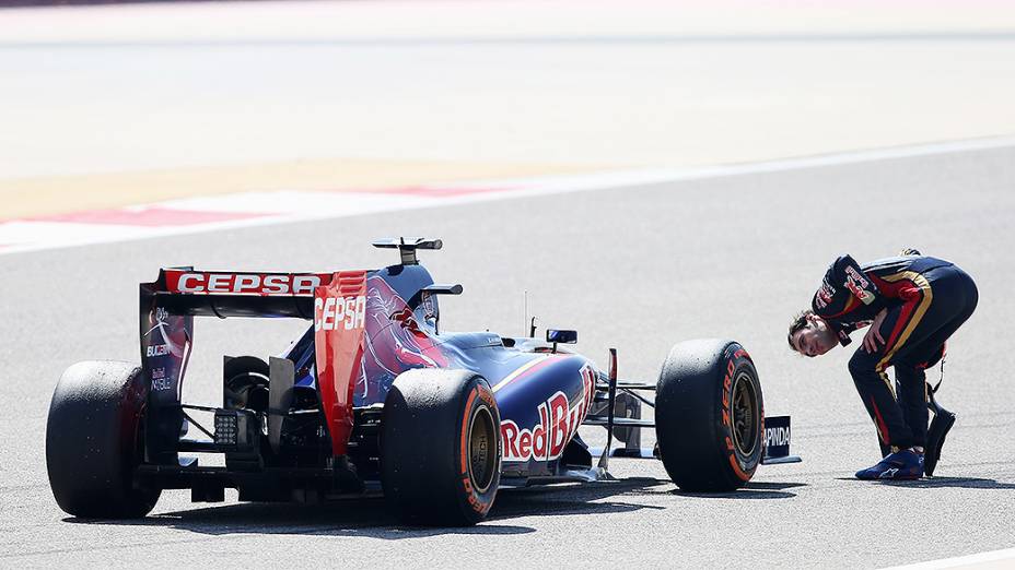 Jean-Eric Vergne, teve problemas com a sua Toro Rosso durante testes para a temporada 2014 da Fómula 1 no Barein