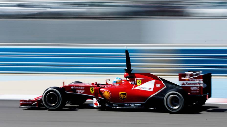 Fernando Alonso, da Ferrari, durante testes para a temporada 2014 da Fómula 1 no Barein