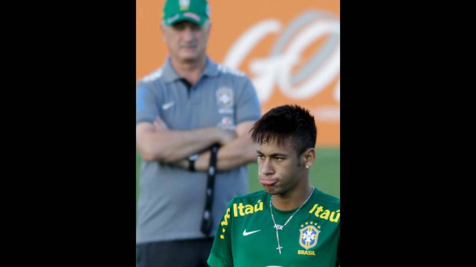 Neymar participa do treinamento da seleção brasileira em Goiânia, antes do amistoso contra a França