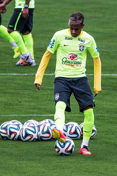 Neymar durante treino da seleção na Granja Comary, em Teresópolis