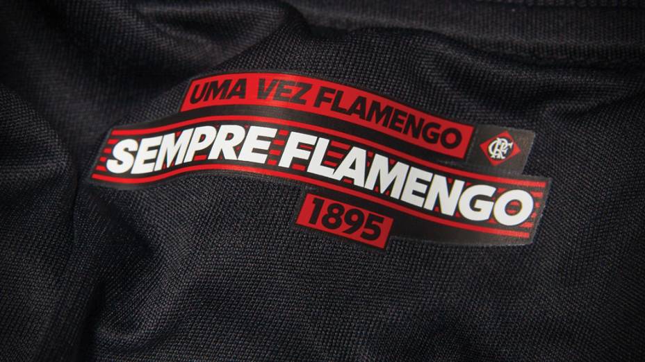 Nova camisa do Flamengo tem predominância do preto