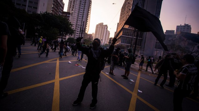São Paulo - Integrantes do Black Bloc durante manifestação no centro da cidade