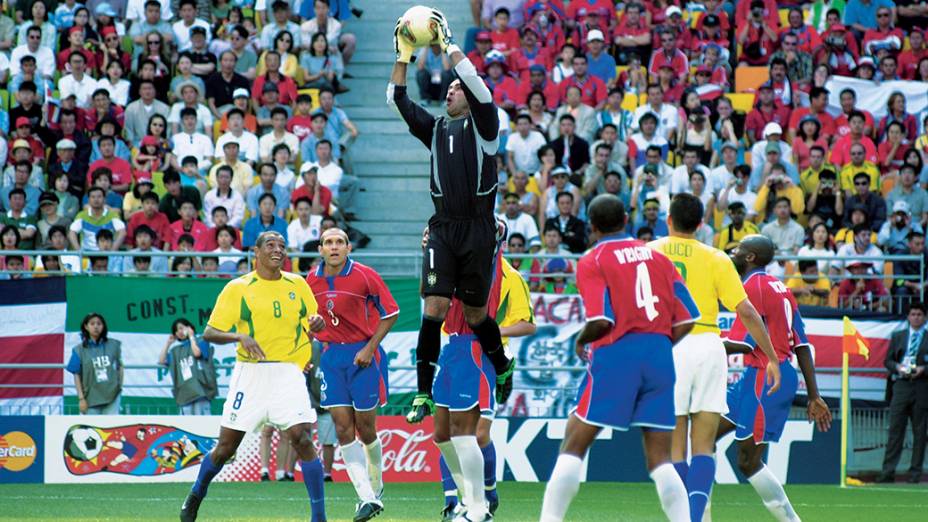 Marcos, goleiro do Brasil, em jogo contra a Costa Rica, pela primeira fase da Copa do Mundo de 2002, na Coreia do Sul