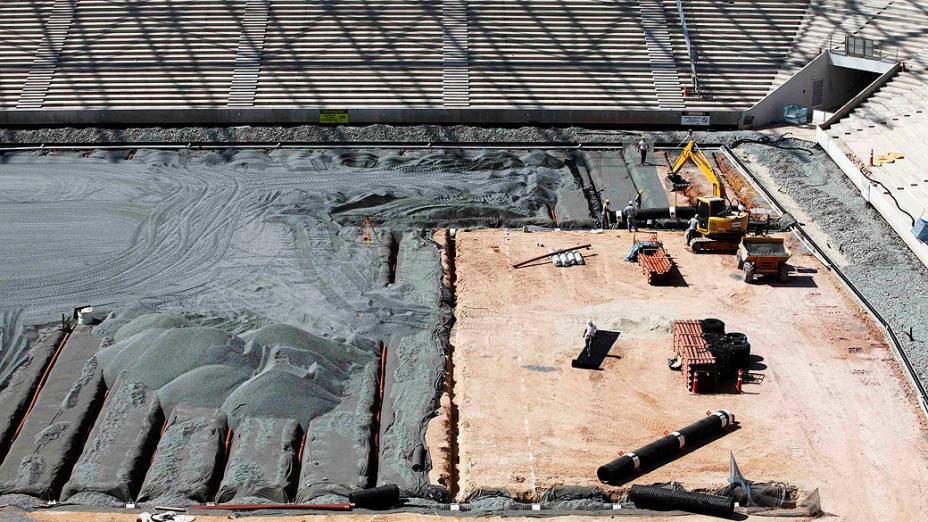Obras no estádio do Corinthians em Itaquera, em maio de 2013