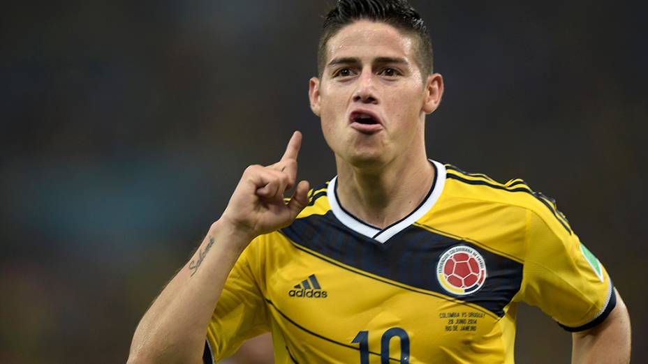 O colombiano James Rodriguez comemora gol contra o Uruguai no Maracanã, no Rio