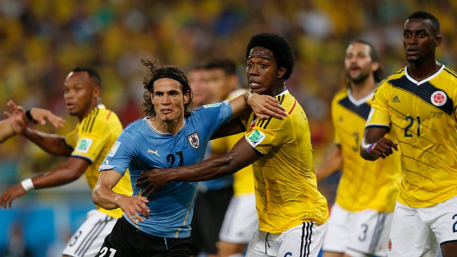 Lance no jogo entre Colômbia e Uruguai no Maracanã, no Rio