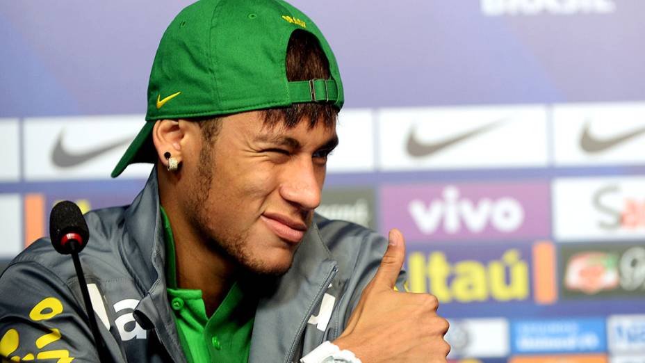 Neymar durante coletiva no Rio: confiança contra a Espanha