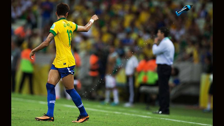 Brasil vence o México pela segunda rodada da Copa das Confederações no Castelão, em Fortaleza