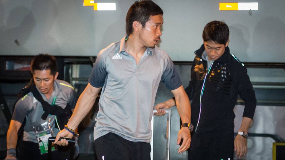 Seleção do Japão chega no hotel no Recife, onde enfrentará a Itália, em 17/06/2013