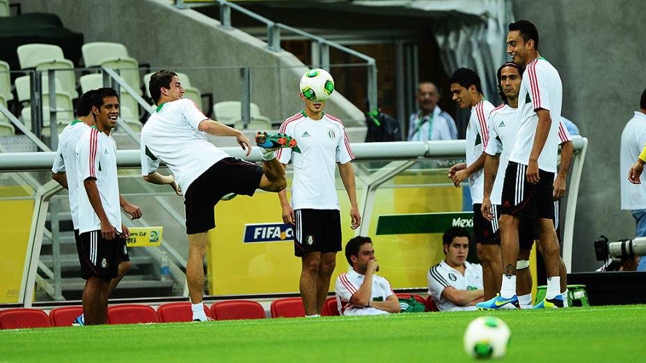 Treino da seleção do México em Fortaleza, antes do jogo contra o Brasil, em 18/06/2013