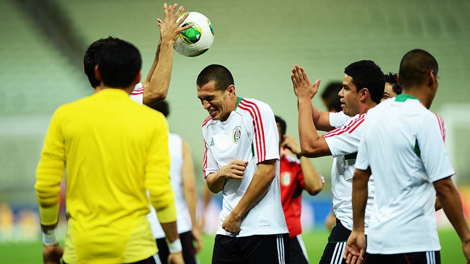 Treino da seleção do México em Fortaleza, antes do jogo contra o Brasil, em 18/06/2013