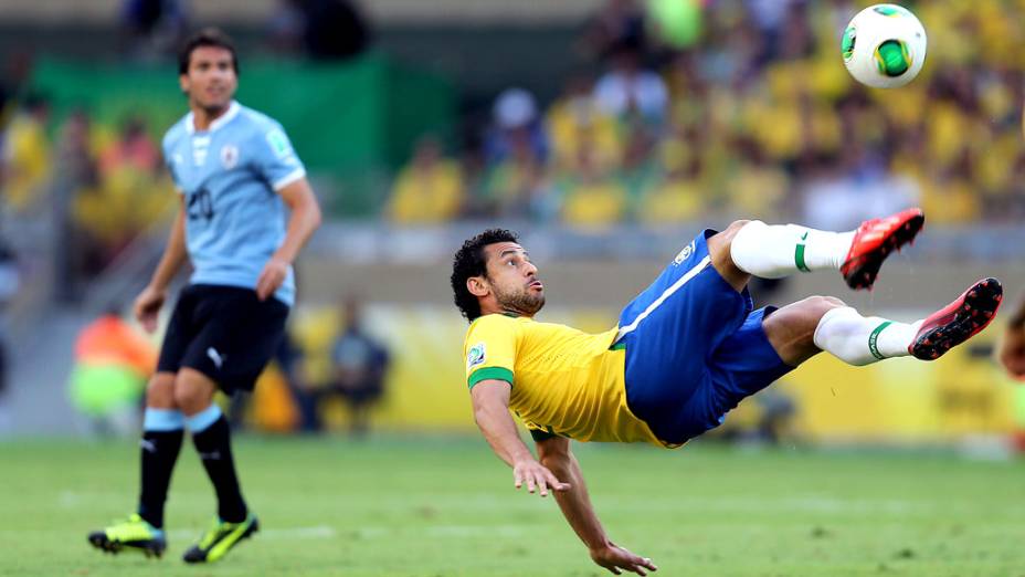 Brasil sofre, mas despacha o Uruguai e avança à decisão - Placar - O  futebol sem barreiras para você