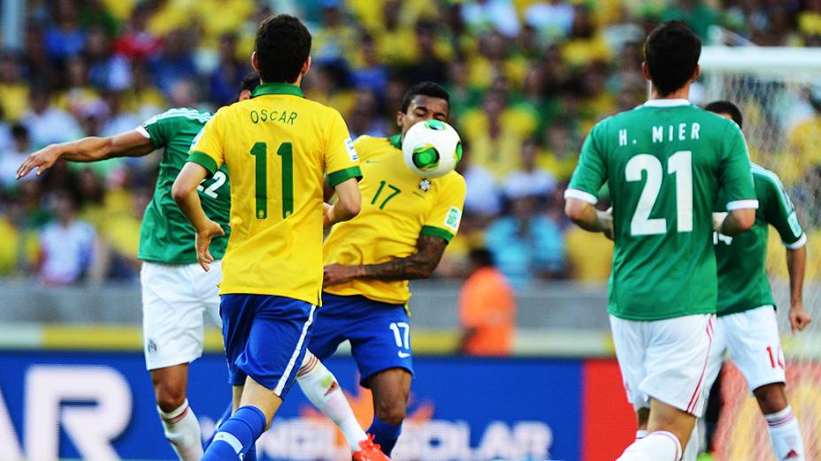 Dividida durante partida entre Brasil e México, pela Copa das Confederações, nesta quarta-feira (19), em Fortaleza