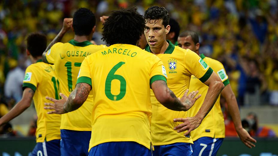 Brasil vence o México pela segunda rodada da Copa das Confederações no Castelão, em Fortaleza