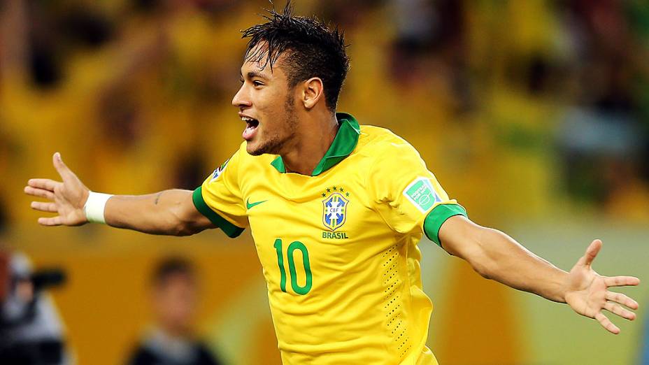 Neymar comemora gol no estádio Maracanã durante final da Copa das Confederações entre Brasil e Espanha, no Rio de Janeiro