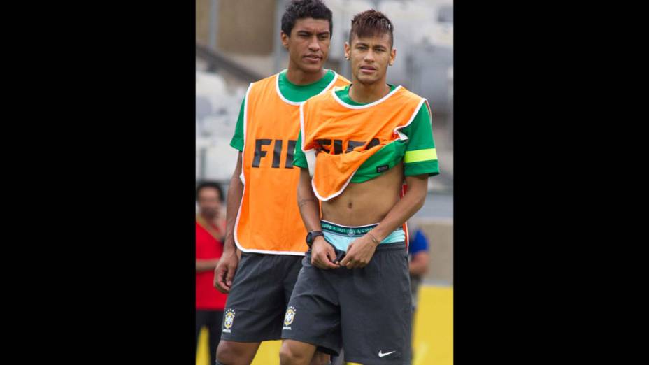 Treino da seleção brasileira em Belo Horizonte, antes da semifinal contra o Uruguai, pela Copa das Confederações