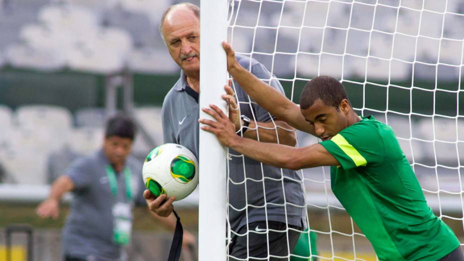 Treino da seleção brasileira em Belo Horizonte, antes da semifinal contra o Uruguai, pela Copa das Confederações