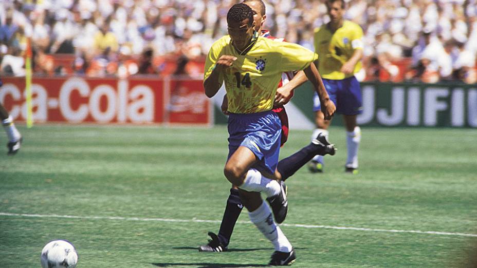 Cafu, durante jogo contra os Estados Unidos na Copa do Mundo de 1994, no Estádio de Stanford