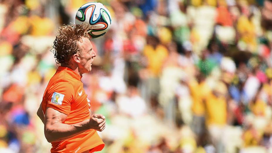 O holandês Dirk Kuyt durante o jogo contra o México no Castelão, em Fortaleza