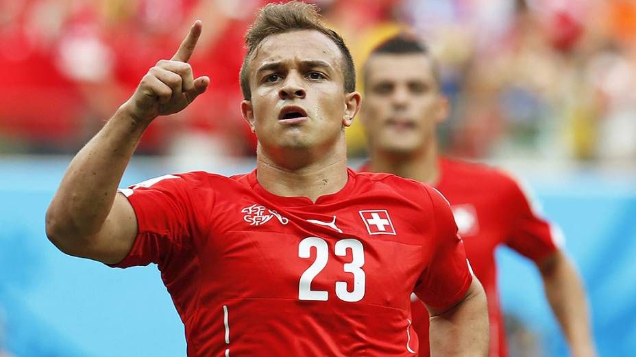 Xherdan Shaqiri comemora o gol que abriu o placar na partida contra Honduras, na Arena Amazônia, em Manaus