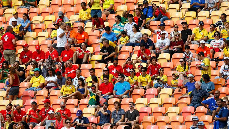 Lugares vazios durante a partida entre Suíça e Honduras, na Arena Amazônia, em Manaus