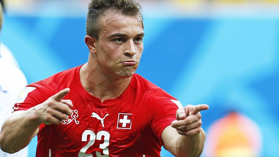 Xherdan Shaqiri comemora o segundo gol da Suíça na partida contra Honduras, na Arena Amazônia, em Manaus