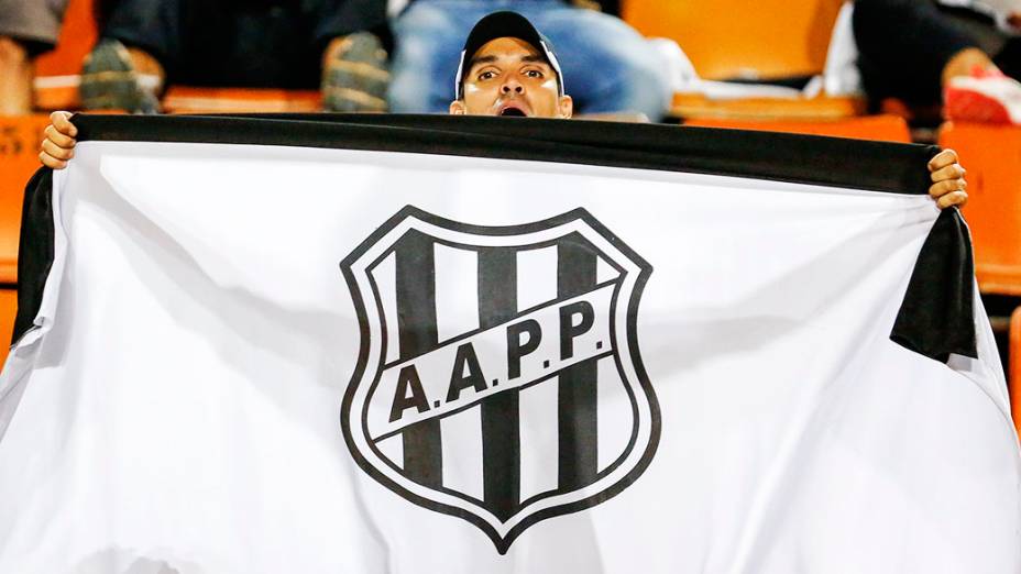 Torcida da Ponte Preta antes da primeira partida da final da Copa Sul-Americana 2013, contra o Lanús, no Pacaembu