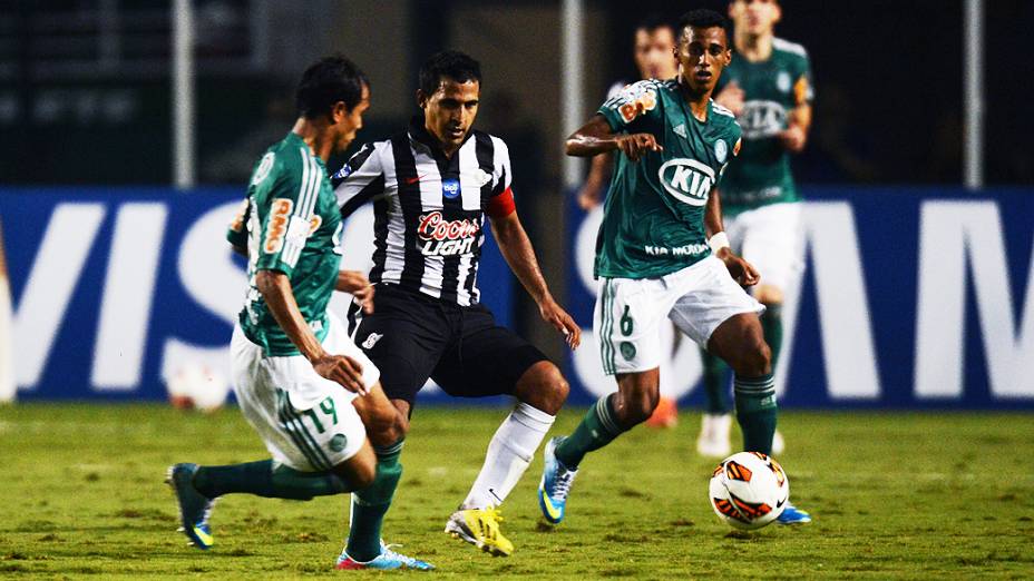 Palmeiras vence o Libertad e garante vaga para a próxima fase da Copa Libertadores