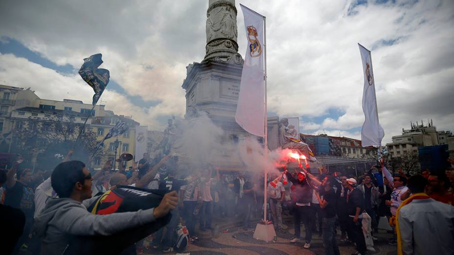 Torcedores do Real Madrid antes da final da Liga dos Campeões, em Lisboa