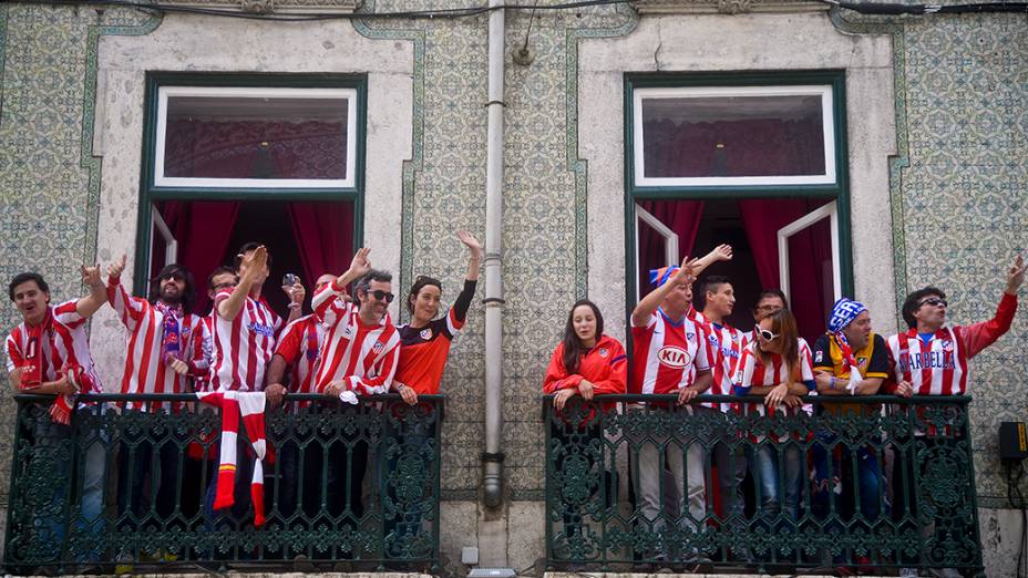 Torcedores do Atlético de Madri antes da final da Liga dos Campeões, em Lisboa