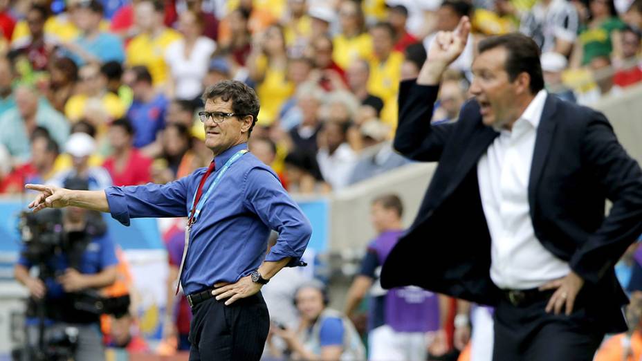 O treinador da Rússia, Fabio Capello, reage após lance durante partida contra a Bélgica, no estádio do Maracanã, no Rio de Janeiro