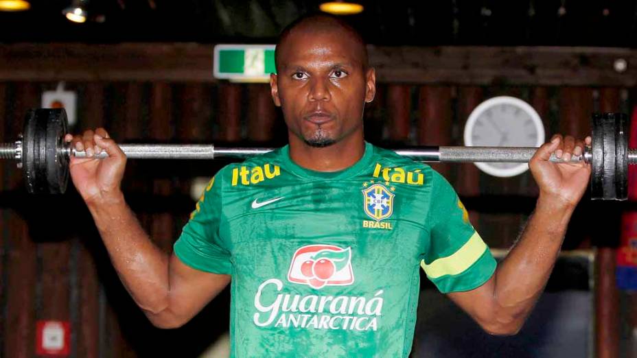 Goleiro Jefferson no treino da Seleção Brasileira antes do amistoso contra a Suíça