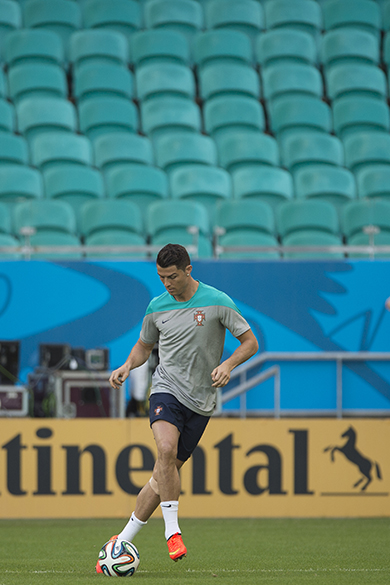 Cristiano Ronaldo durante treino da seleção de Portugal, na Arena Fonte Nova - (15/06/2014)