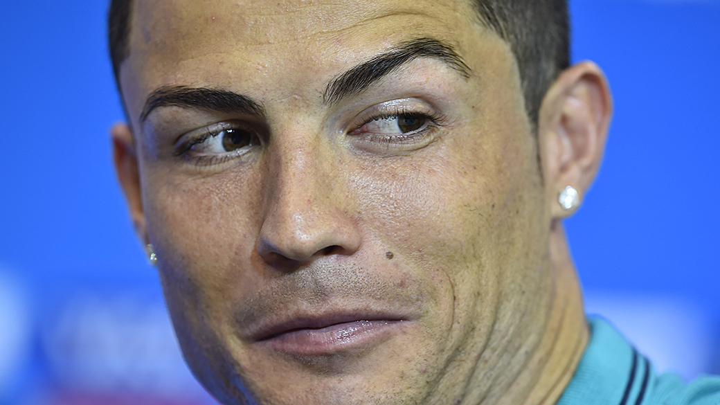 Cristiano Ronaldo durante coletiva de imprensa antes da estreia da seleção portuguesa na Copa do Mundo - (15/06/2014)
