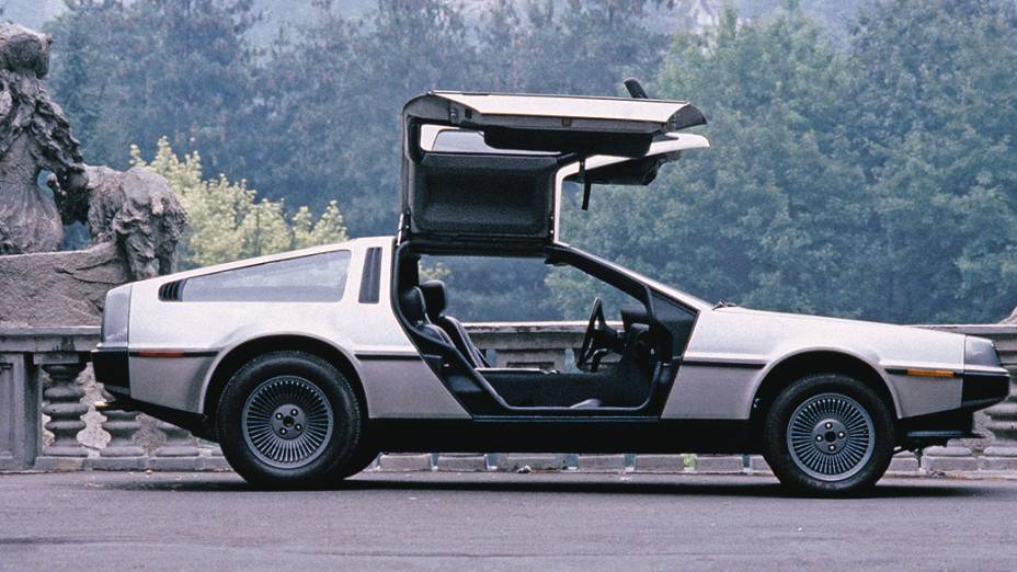 DeLorean: o projeto do carro começou em 1974, mas ele ganhou fama no filme De Volta para o Futuro, de 1985