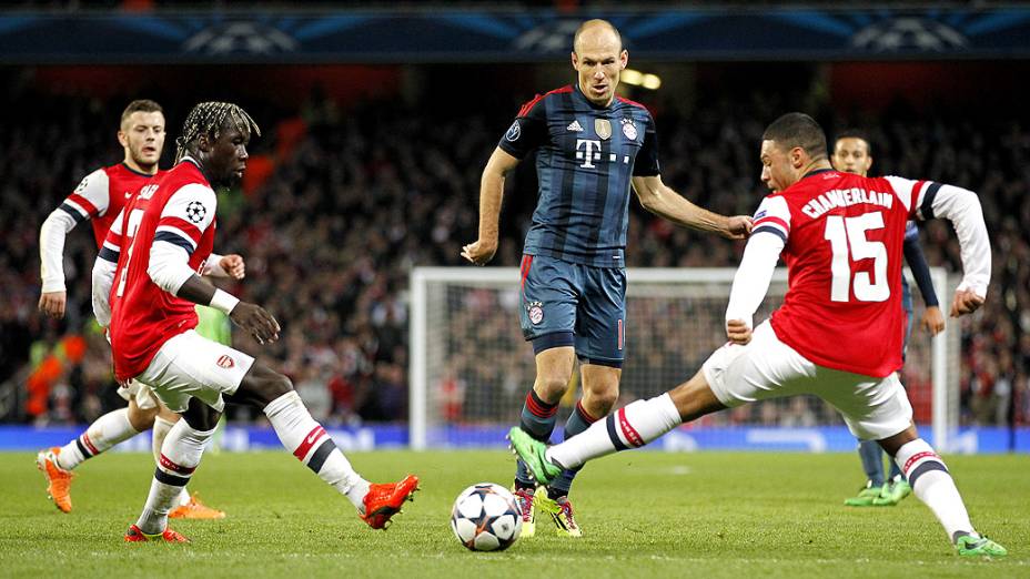 Robben infernizou a defesa do Arsenal na partida desta quarta-feira