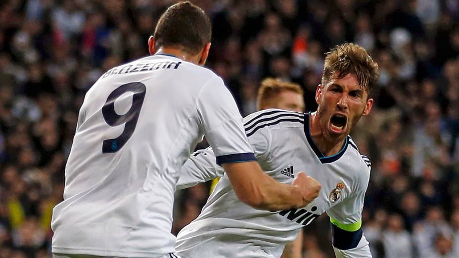 Sergio Ramos comemora o segundo do Real Madrid sobre o Borussia em partida válida pelas semifinais da Liga dos Campeões