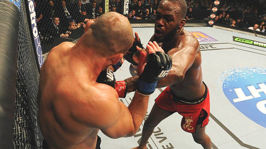 Jon Jones e Glover Teixeira no UFC 172