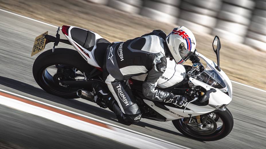 Triumph Daytona 675R: mais leve e com 128 cv