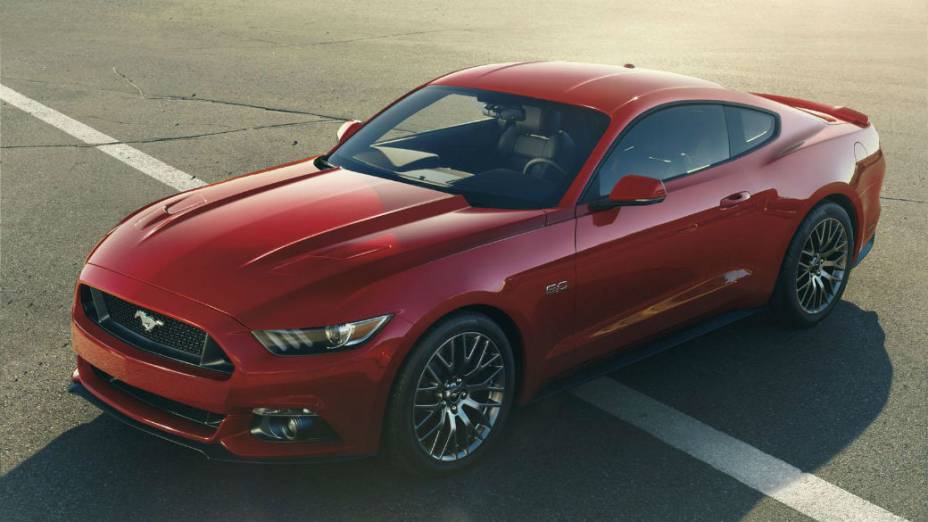 Mustang 2015 com motor V8 de 5.0 litros vai gerar 441 cv