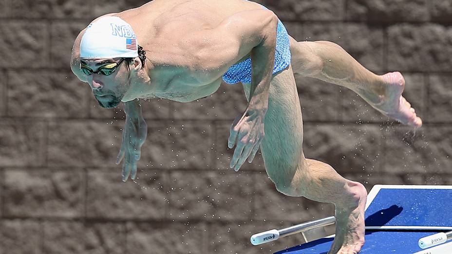 O nadador havia anunciado a aposentadoria após os Jogos Olímpicos de Londres, em 2012