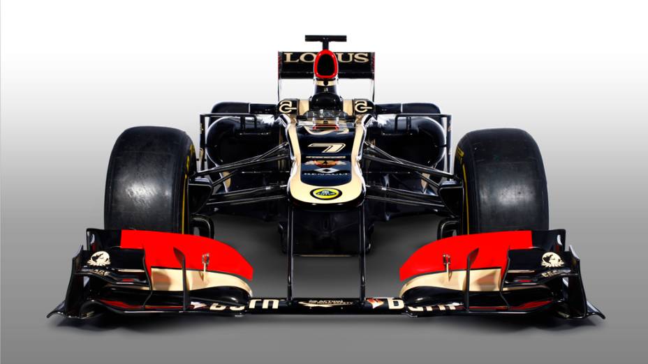 Lotus apresenta novo carro 2013