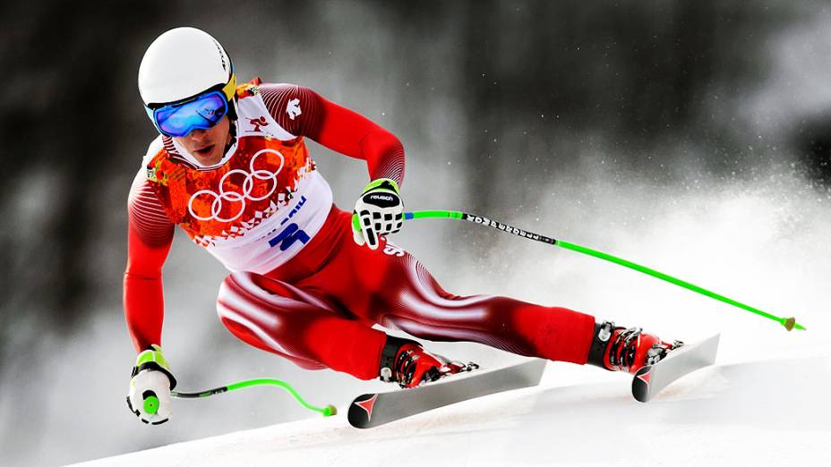 O esquiador Carlo Janka durante a competição de Downhill dos Jogos Olímpicos de Inverno de Sochi-2014